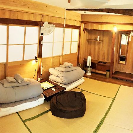 奄美ゲストハウス Hub A Nice Inn Setouchi  Εξωτερικό φωτογραφία